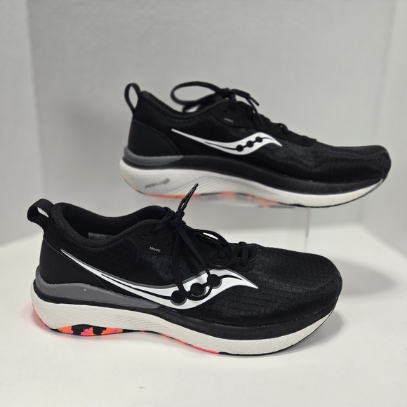 Saucony Men's Freedom Crossport Black and White Neon Running Shoes Size 13 - Picture 2 of 12